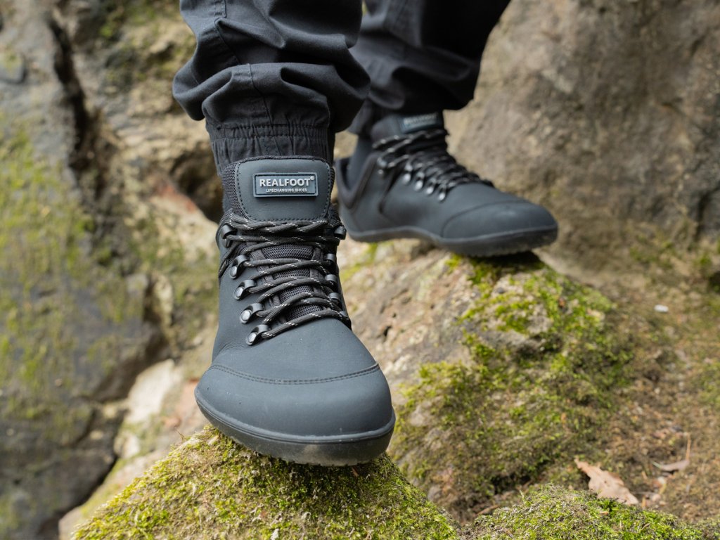 Trekker Low Vegan Black